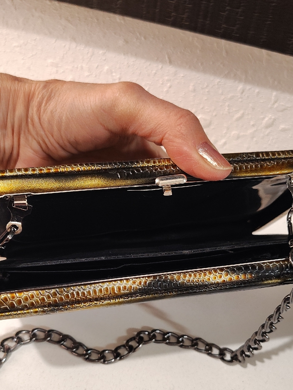 Wallet Converted Multi-pocket W/ Chain Strap -removable - Picture 4 of 9